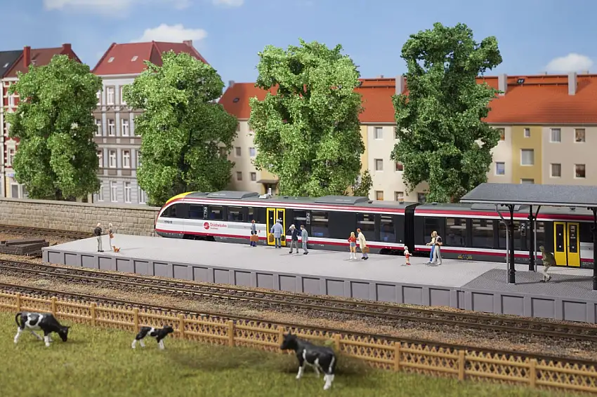 Auhagen 41634 - H0-Bahnsteig ohne Überdachung