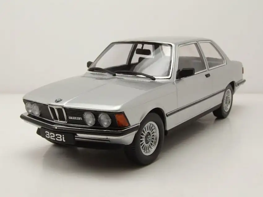 BMW 323i E21 1978 silber Modellauto 1:18 KK Scale