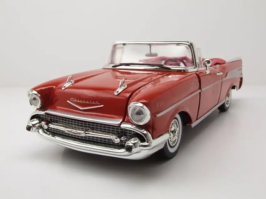 Chevrolet Bel Air Convertible 1957 rot Modellauto 1:18 Motormax