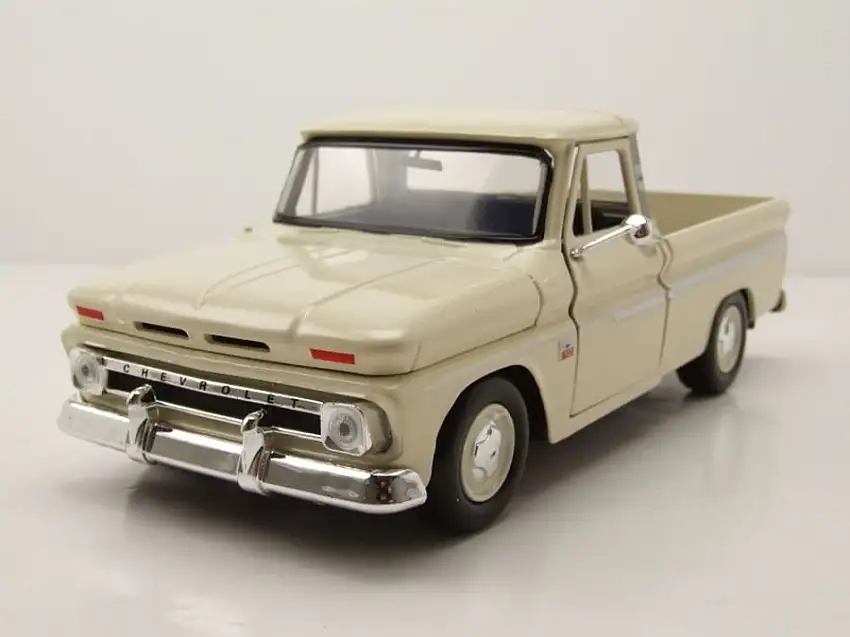 Chevrolet C-10 Fleetside Pick Up 1966 beige Modellauto 1:24 Motormax