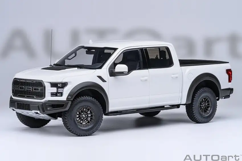 Ford F-150 Raptor Supercrew Pick Up 2017 weiß Modellauto 1:18 Autoart