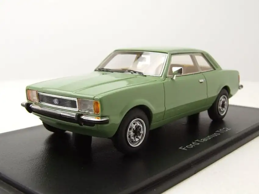 Ford Taunus TC2 1976 grün Modellauto 1:43 Neo Scale Models