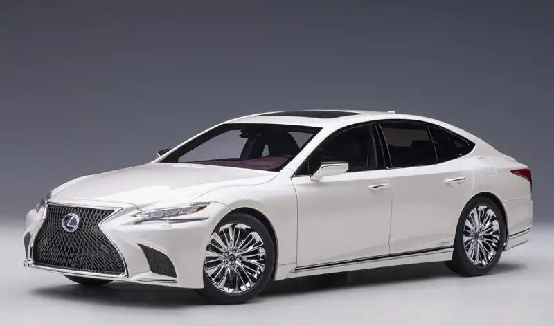 Lexus LC 500h 2018 weiß metallic Modellauto 1:18 Autoart
