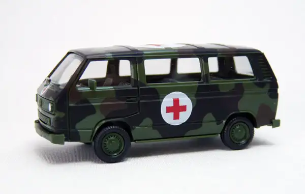 Maag / Herpa Volkswagen Bus T3 Bundeswehr - Sani, #700115