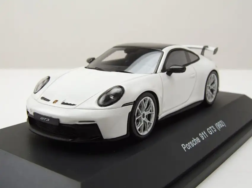 Porsche 911 (992) GT3 weiß Modellauto 1:43 Schuco
