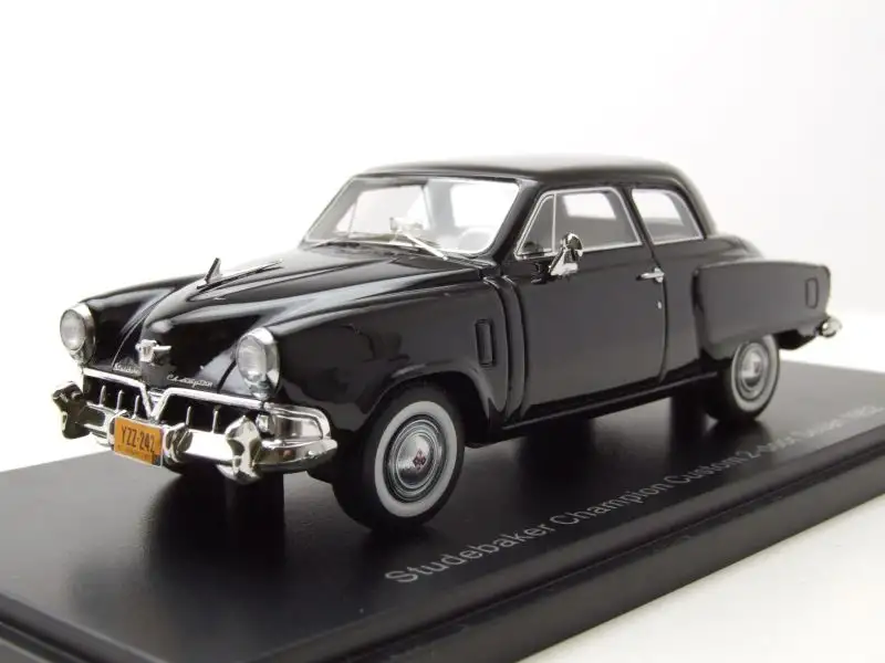 Studebaker Champion Custom 2-door Sedan 1952 schwarz Modellauto 1:43 Neo Scale Models