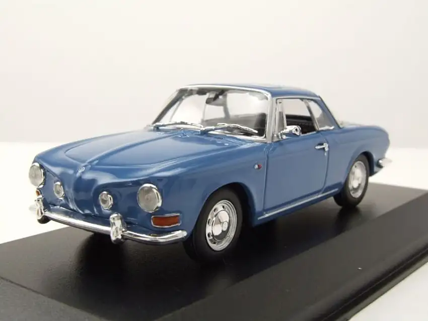 VW Karmann Ghia 1600 1966 blau Modellauto 1:43 Maxichamps