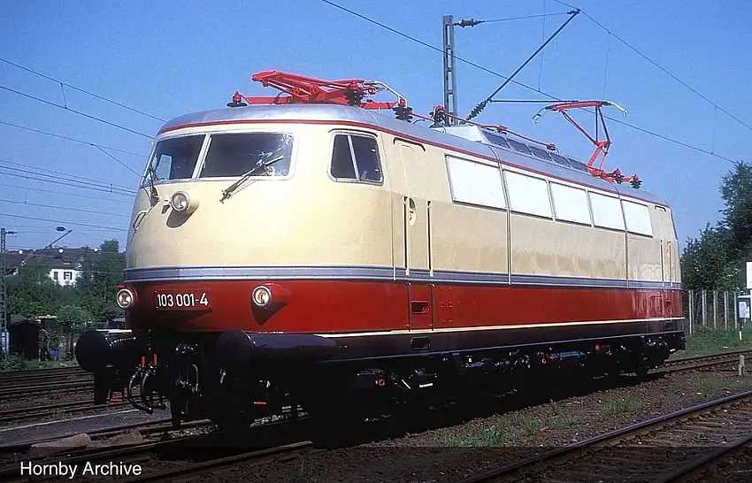 Arnold HN2563S - E-Lok E 03 001 in beige/rot, DB, Ep.III