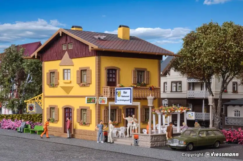 Vollmer 49233 - H0-Gasthaus, Start und Spar-Serie