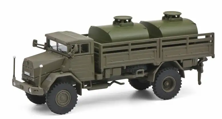 Schuco 452667100 - 1:87-MAN 5to gl Tank LKW Bundeswehr