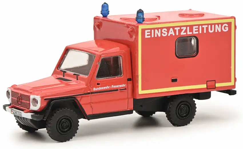 Schuco 452668700 - 1:87-MB G-Modell Koffer Feuerwehr rot