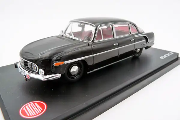 Abrex Tatra 603 (1969) schwarz / rotes Interieur #143ABS-401D-R