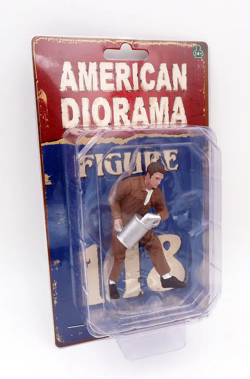American Diorama "Derek" Mechaniker mit Kanne 60s Race Day Figur 1:18, #AD-76288