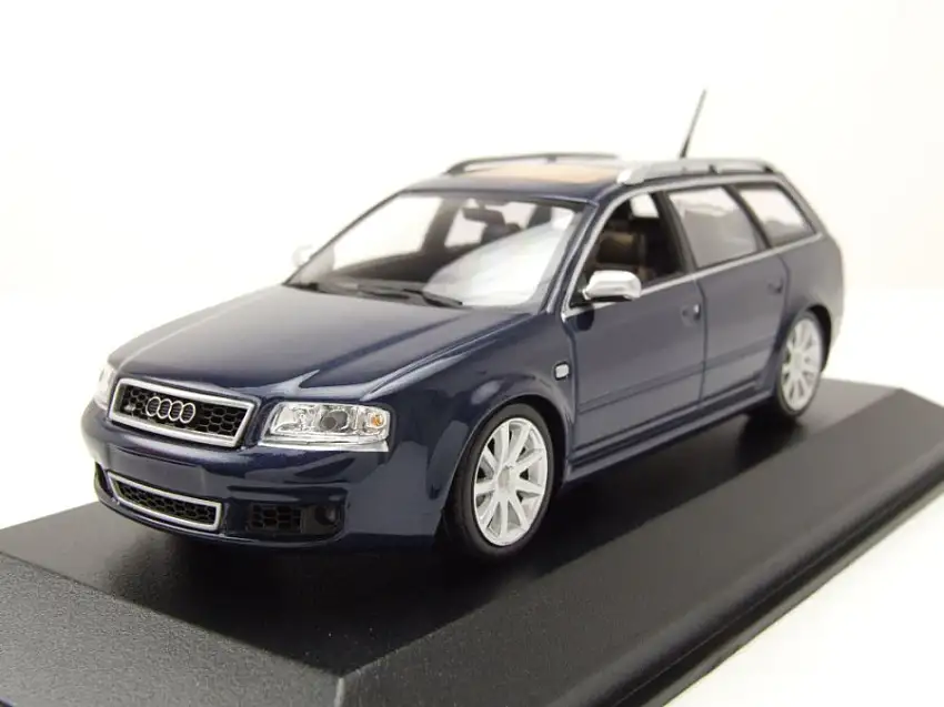 Audi RS6 Avant Kombi 2002 blau metallic Modellauto 1:43 Maxichamps
