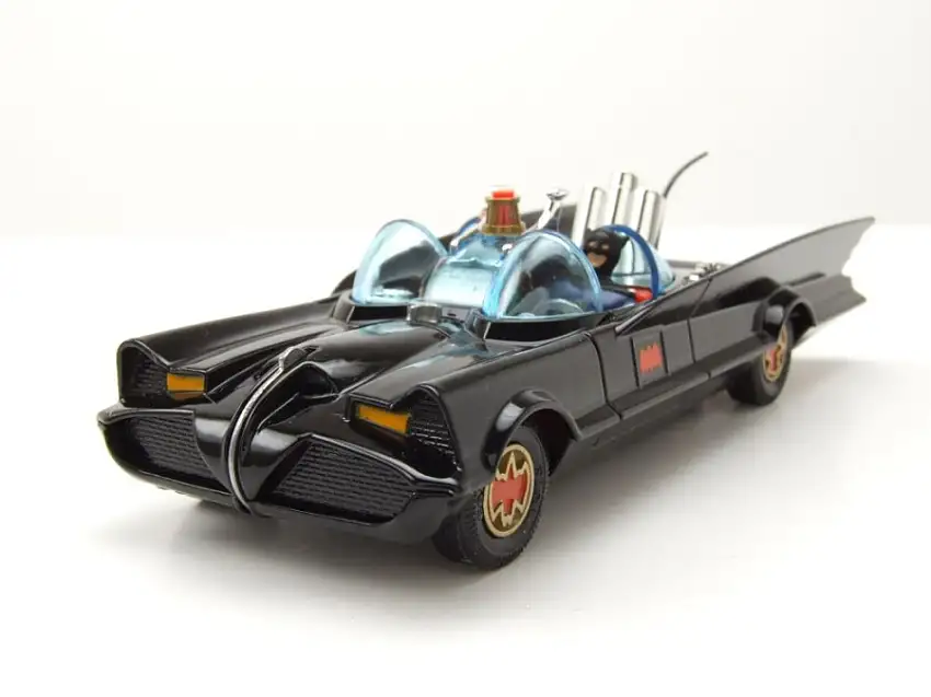 Batmobile Batman 1966 schwarz mit Figuren Modellauto 1:46 Corgi