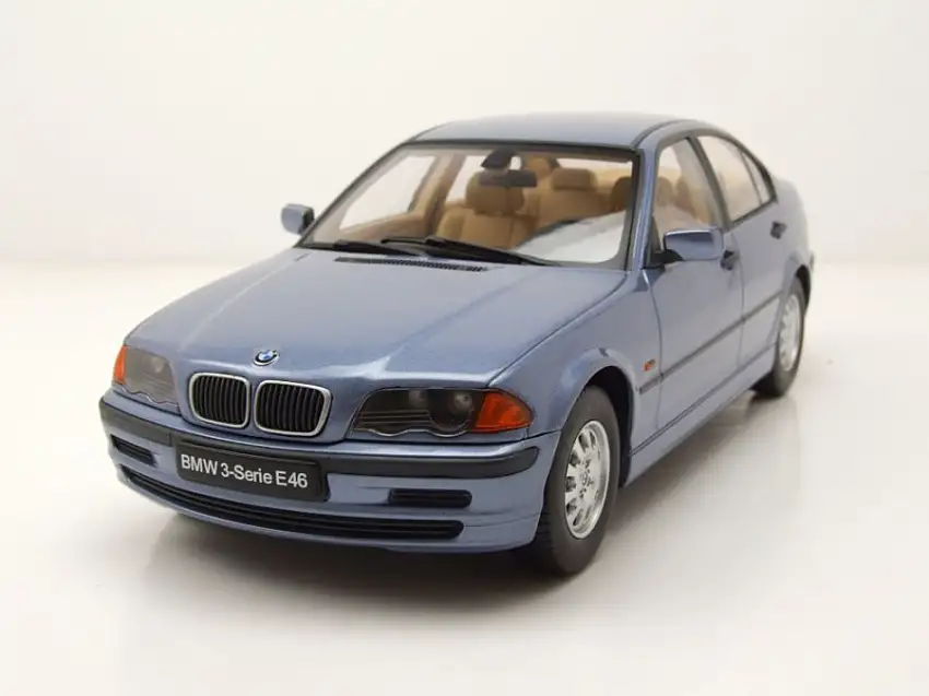 BMW 3er E46 Limousine 1999 hellblau metallic Modellauto 1:18 KK Scale