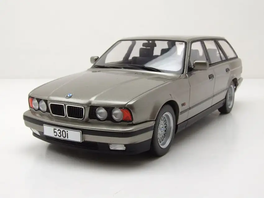 BMW 5er E34 Touring Kombi 1991 grau metallic Modellauto 1:18 MCG