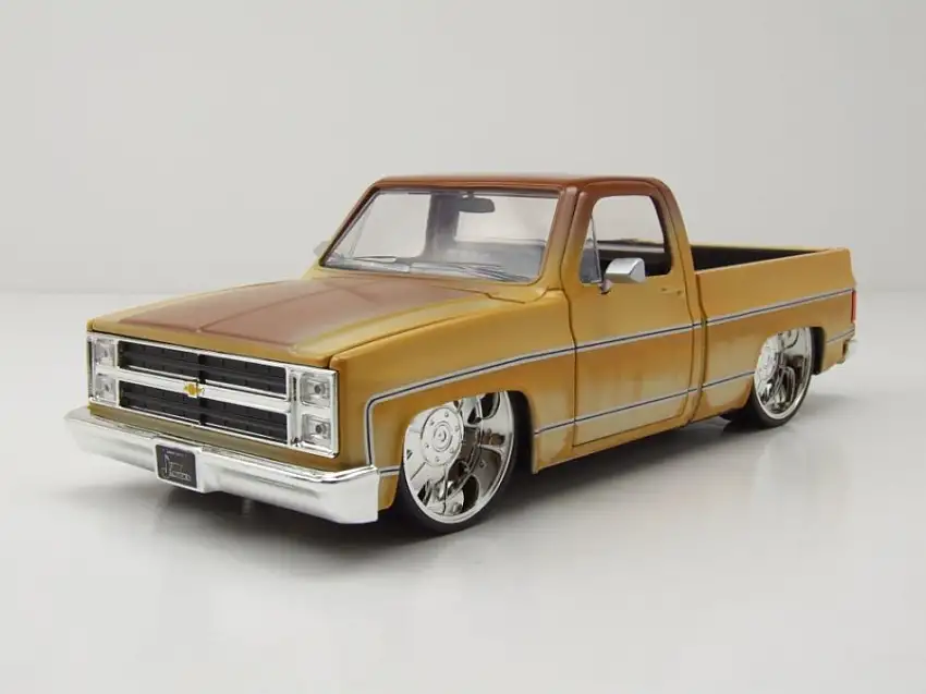 Chevrolet C-10 Pick Up 1985 braun verrostet Modellauto 1:24 Jada Toys