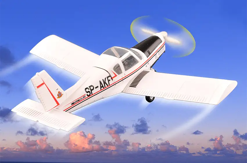 Hobby Boss Zlin Z-42M Sportflugzeug Tiefdecker #80299