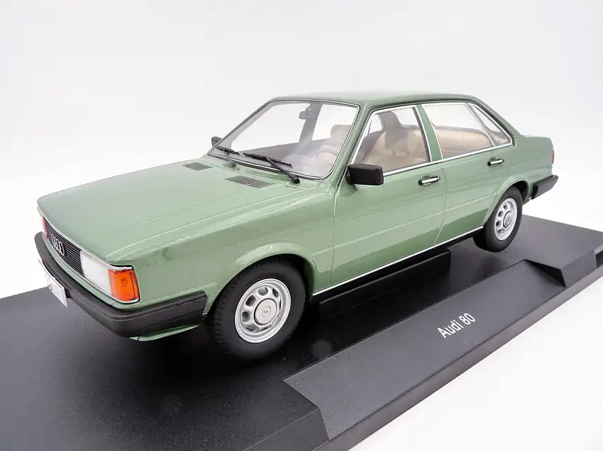 Model Car Group Audi 80 B2 (Typ 81) resedagrün metallic, #MCG18525