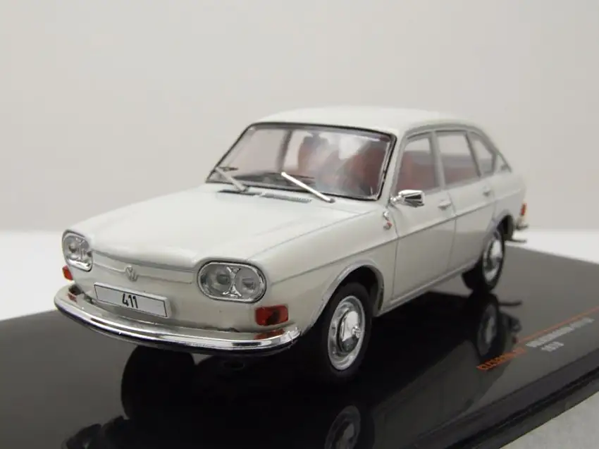 VW 411 LE 1970 weiß Modellauto 1:43 ixo models