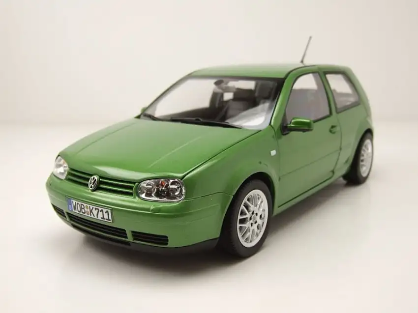VW Golf 4 GTI 1998 grün metallic Modellauto 1:18 Norev